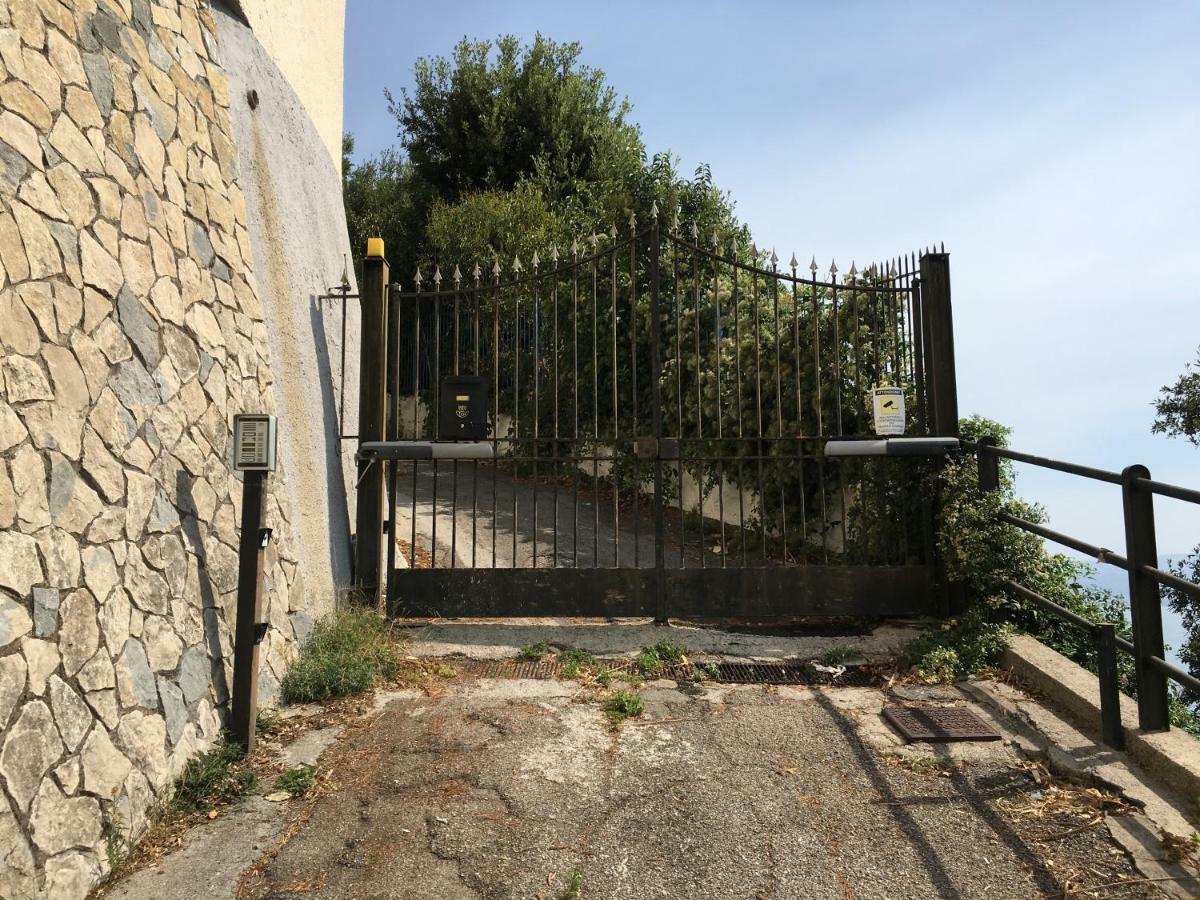 Ruderi Cetara Exterior foto